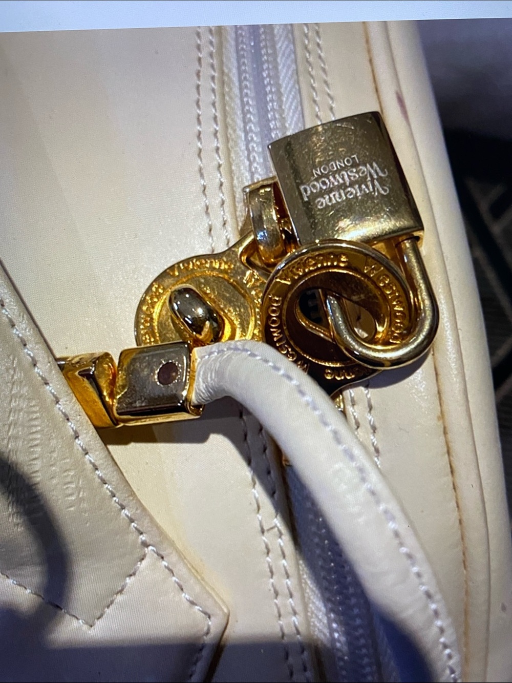 Vivienne Westwood Vintage Off White Gold Logo Hardware Pink Logo Interior Bag - Picture 7 of 16